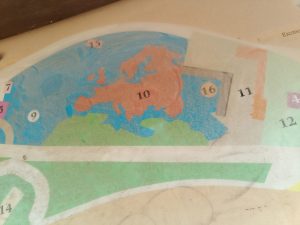 karta över ön i dammen som är formad som Europa
